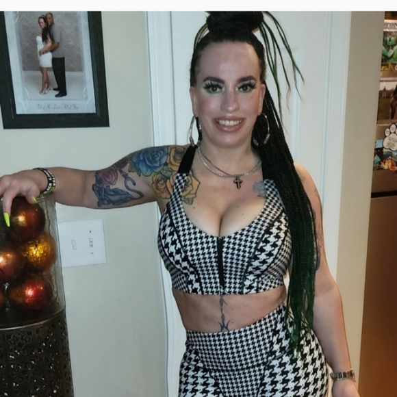 IVY PARK Other - Ivy Park Houndtooth Sports Bra